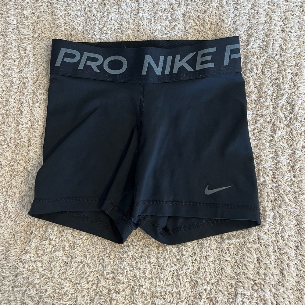 Nike Pro Women’s 3” Short size XS in black